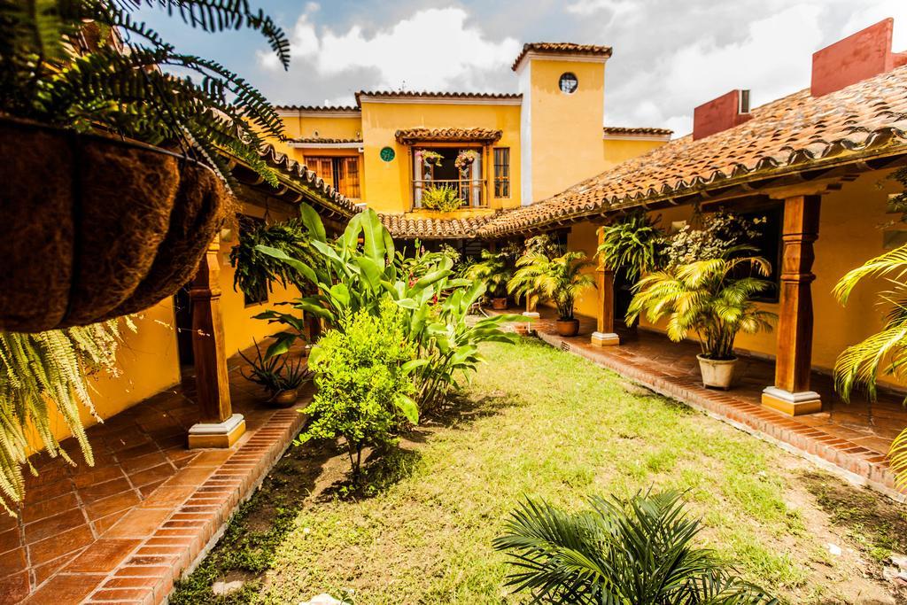 Bed and Breakfast La Casa Amarilla Mompox Exterior foto